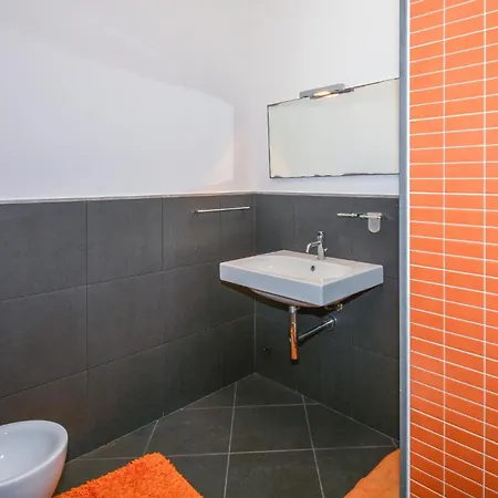 4 Bedroom Amazing In Kaukana Holiday home