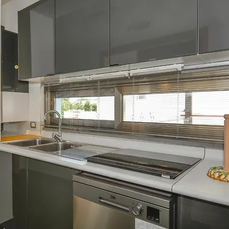 Holiday home 4 Bedroom Amazing In Kaukana *