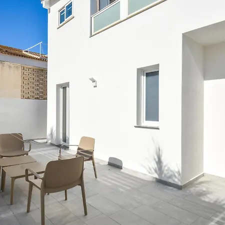 4 Bedroom Amazing In Kaukana