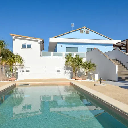 4 Bedroom Amazing In Kaukana * Villaggio Azzurro
