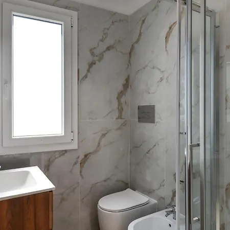 4 Bedroom Amazing In Kaukana *